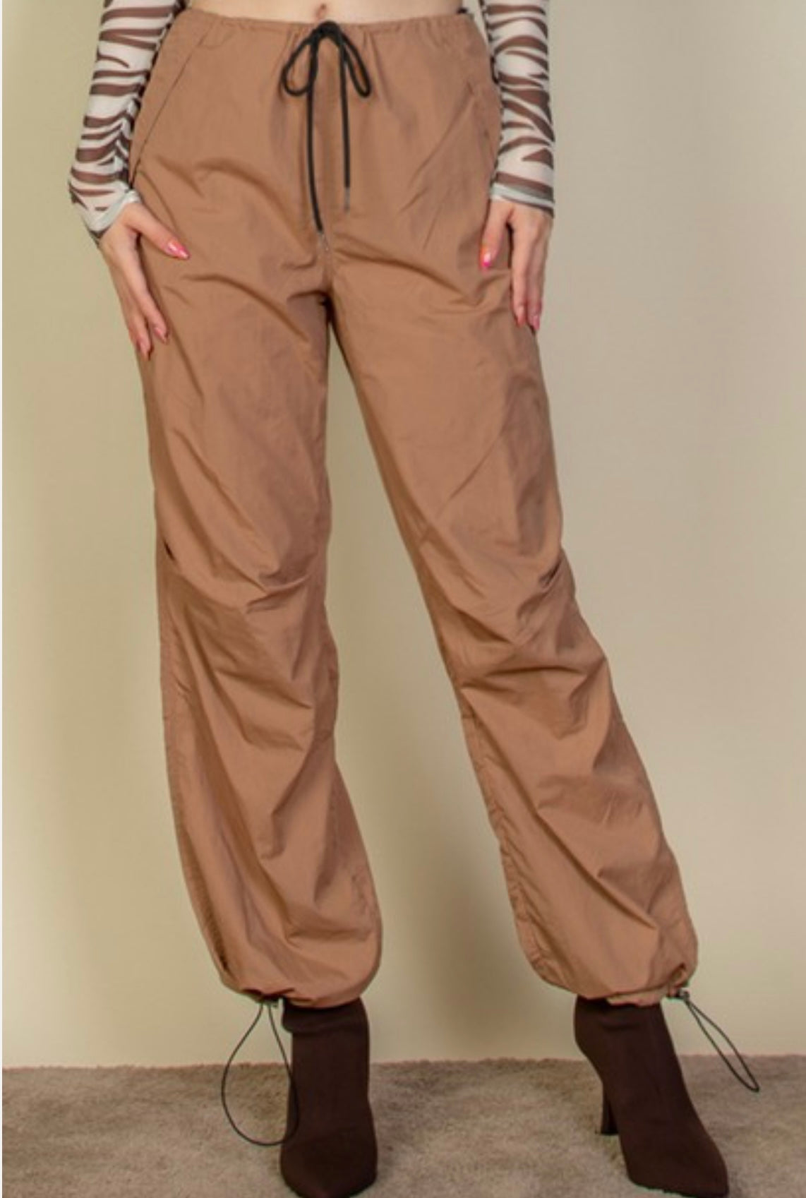 DRAWSTRING WAIST PARACHUTE PANTS