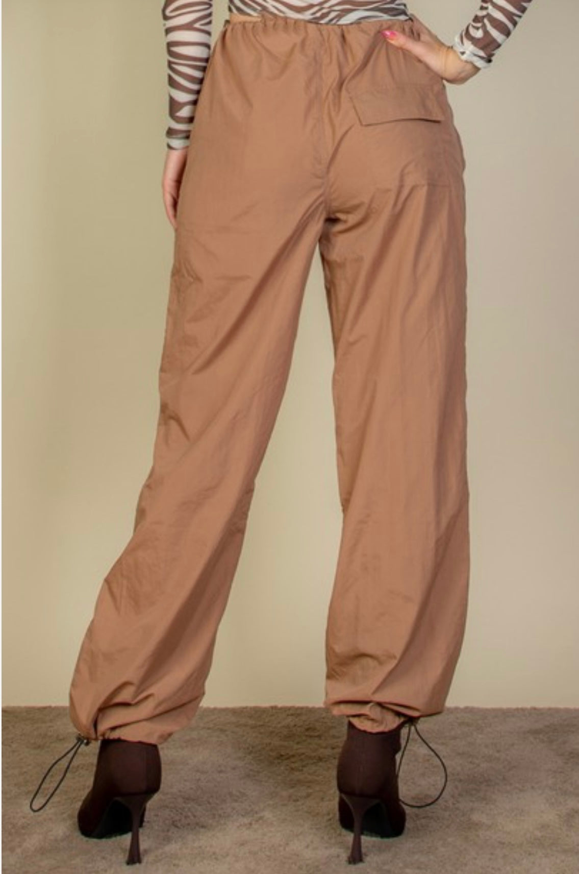 DRAWSTRING WAIST PARACHUTE PANTS