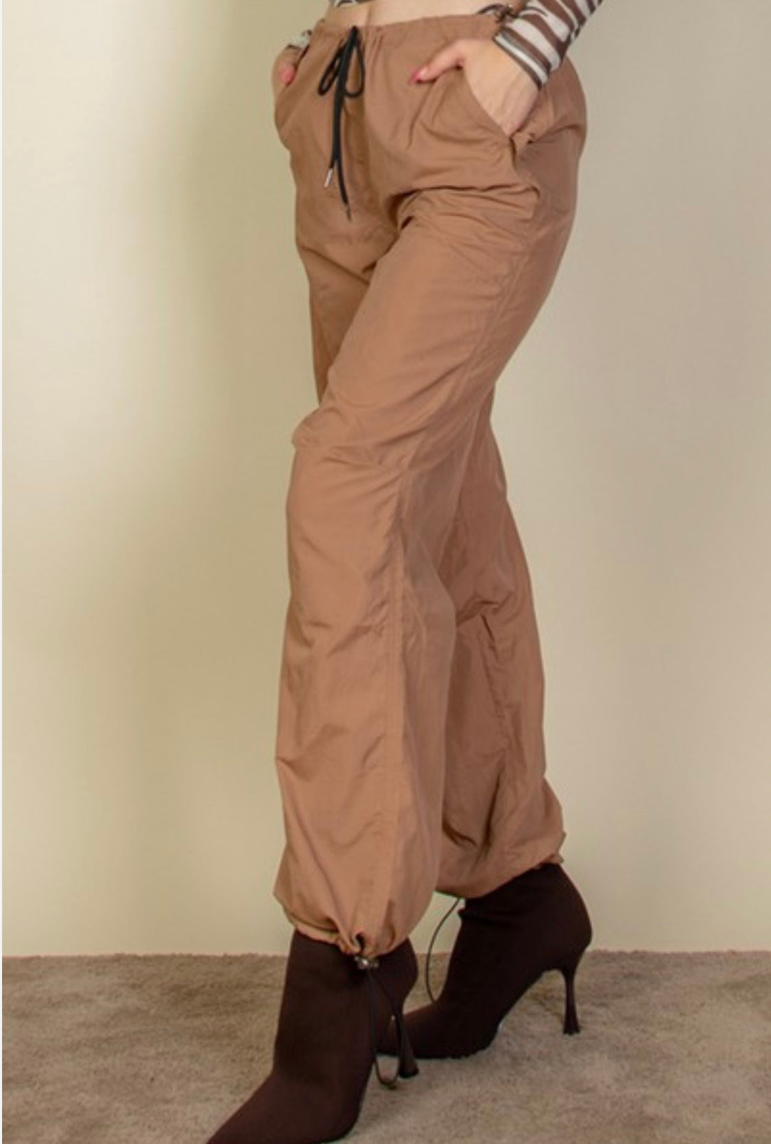 DRAWSTRING WAIST PARACHUTE PANTS